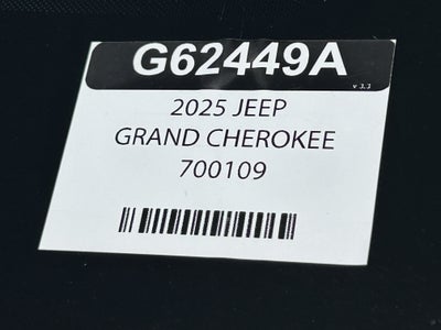 2025 Jeep Grand Cherokee L Laredo 4x2