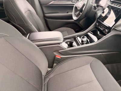 2025 Jeep Grand Cherokee L Laredo 4x2