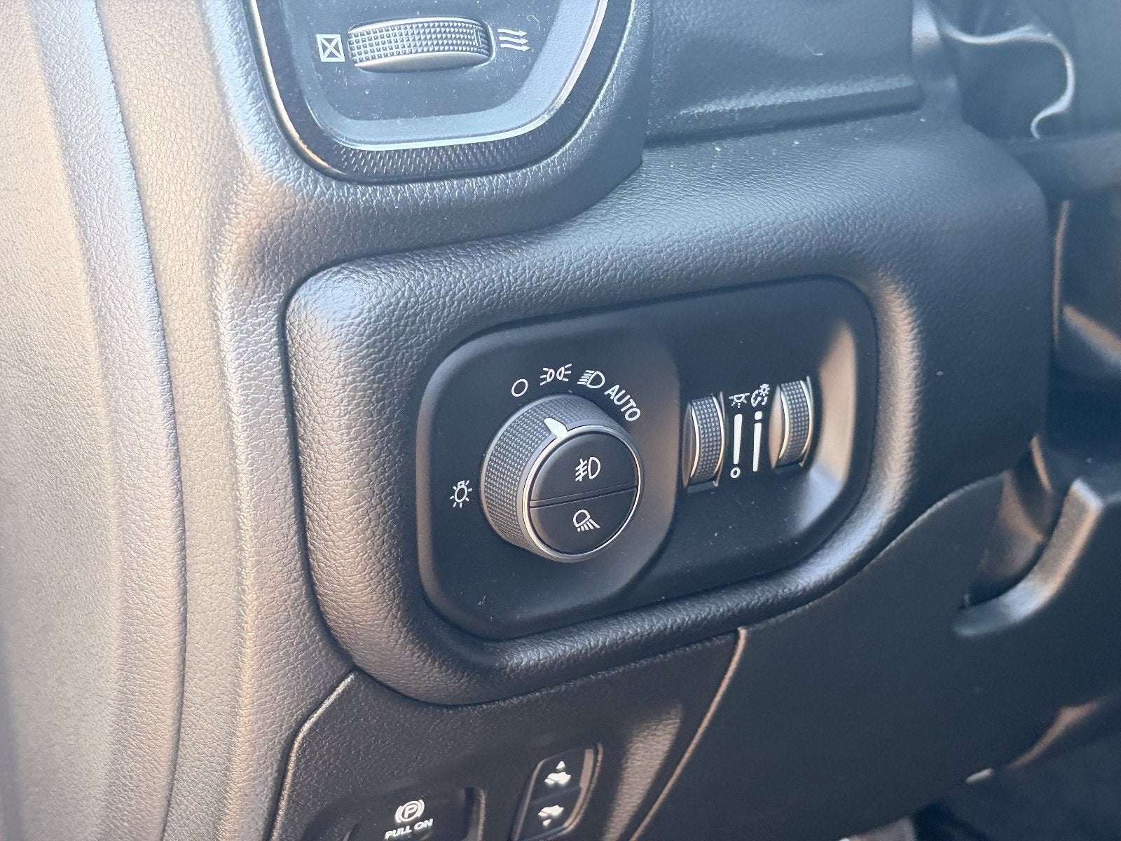 2026 RAM 1500 RHO Crew Cab 4x4 5'7" Box