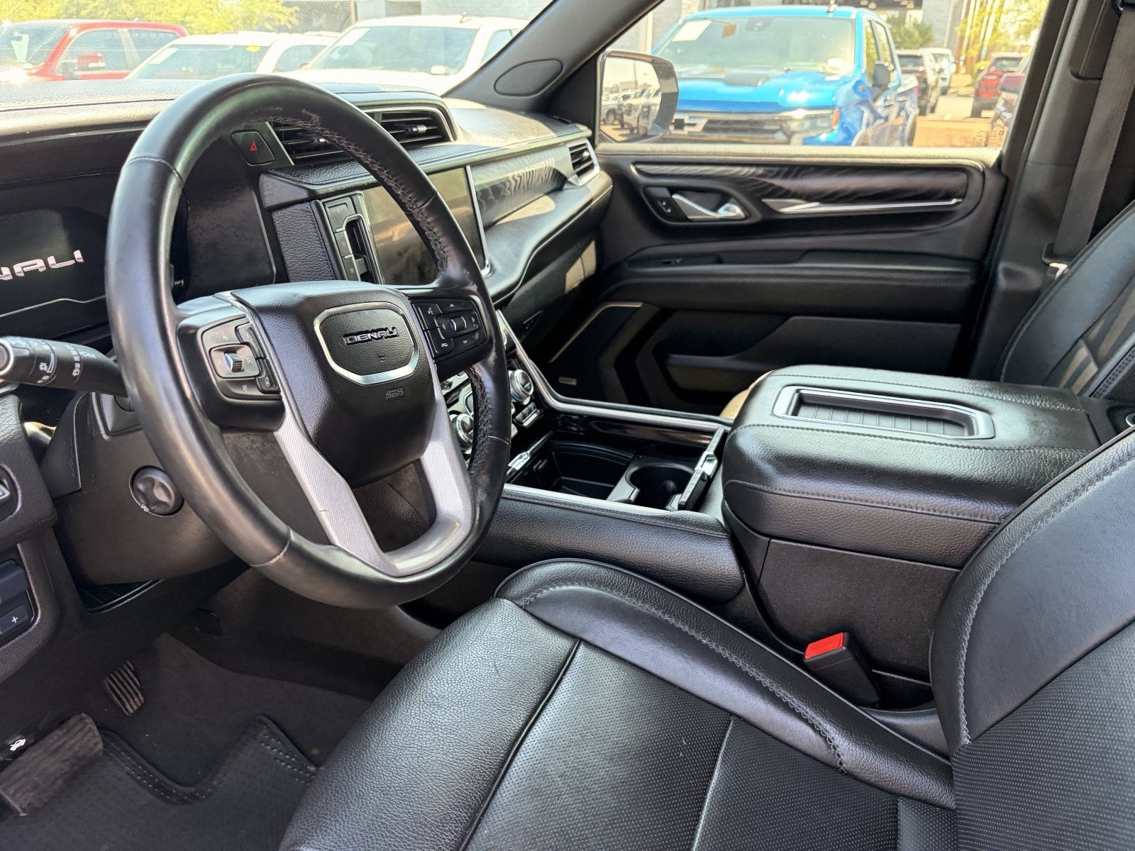 2023 GMC Yukon Denali