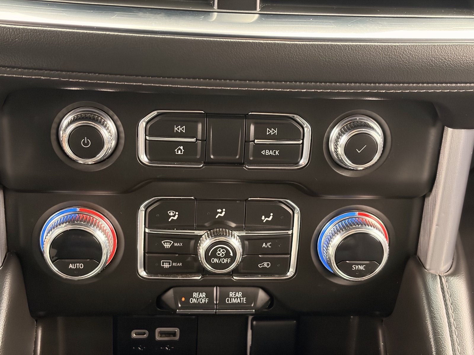 2023 GMC Yukon XL SLE
