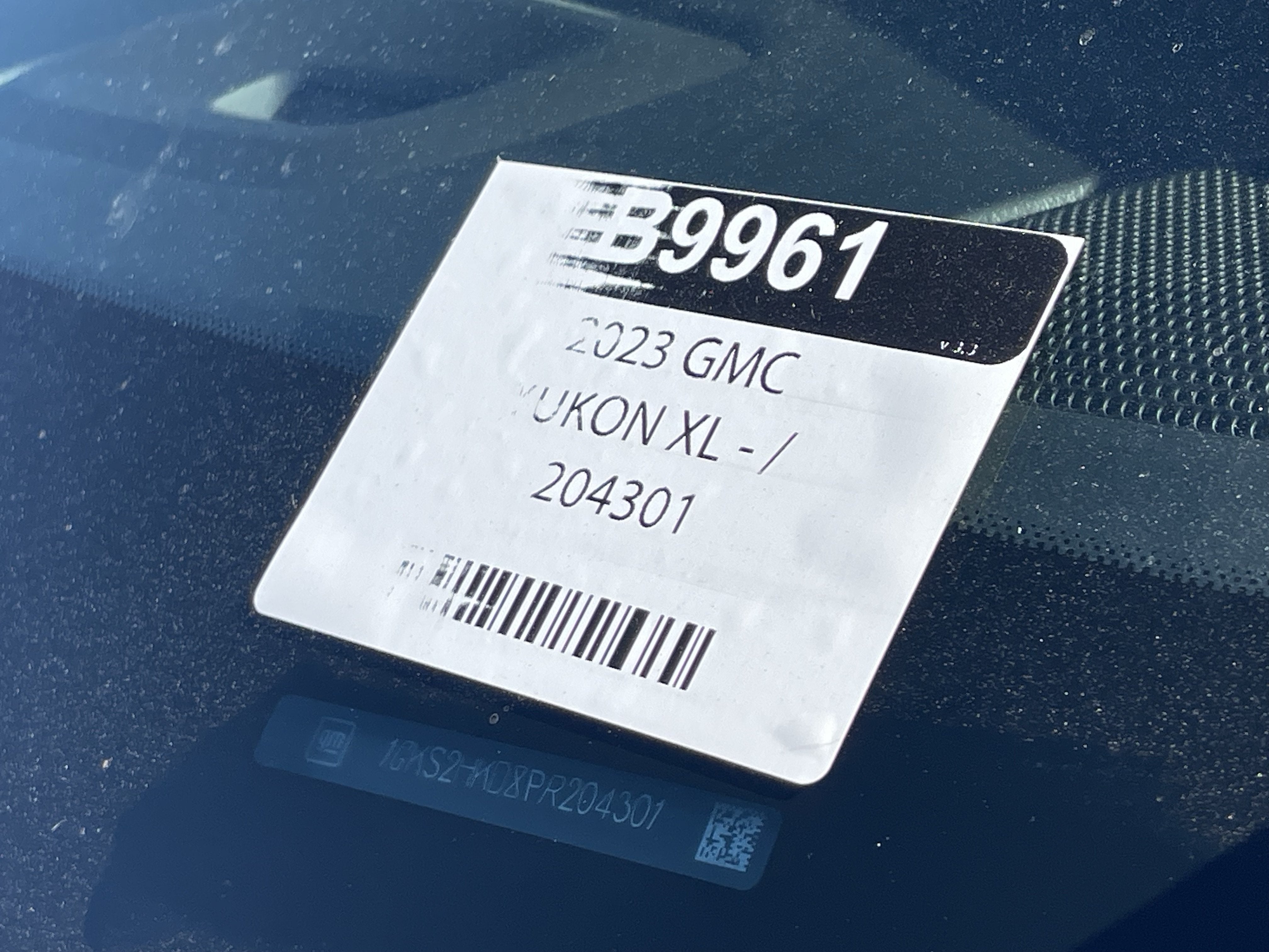 2023 GMC Yukon XL AT4