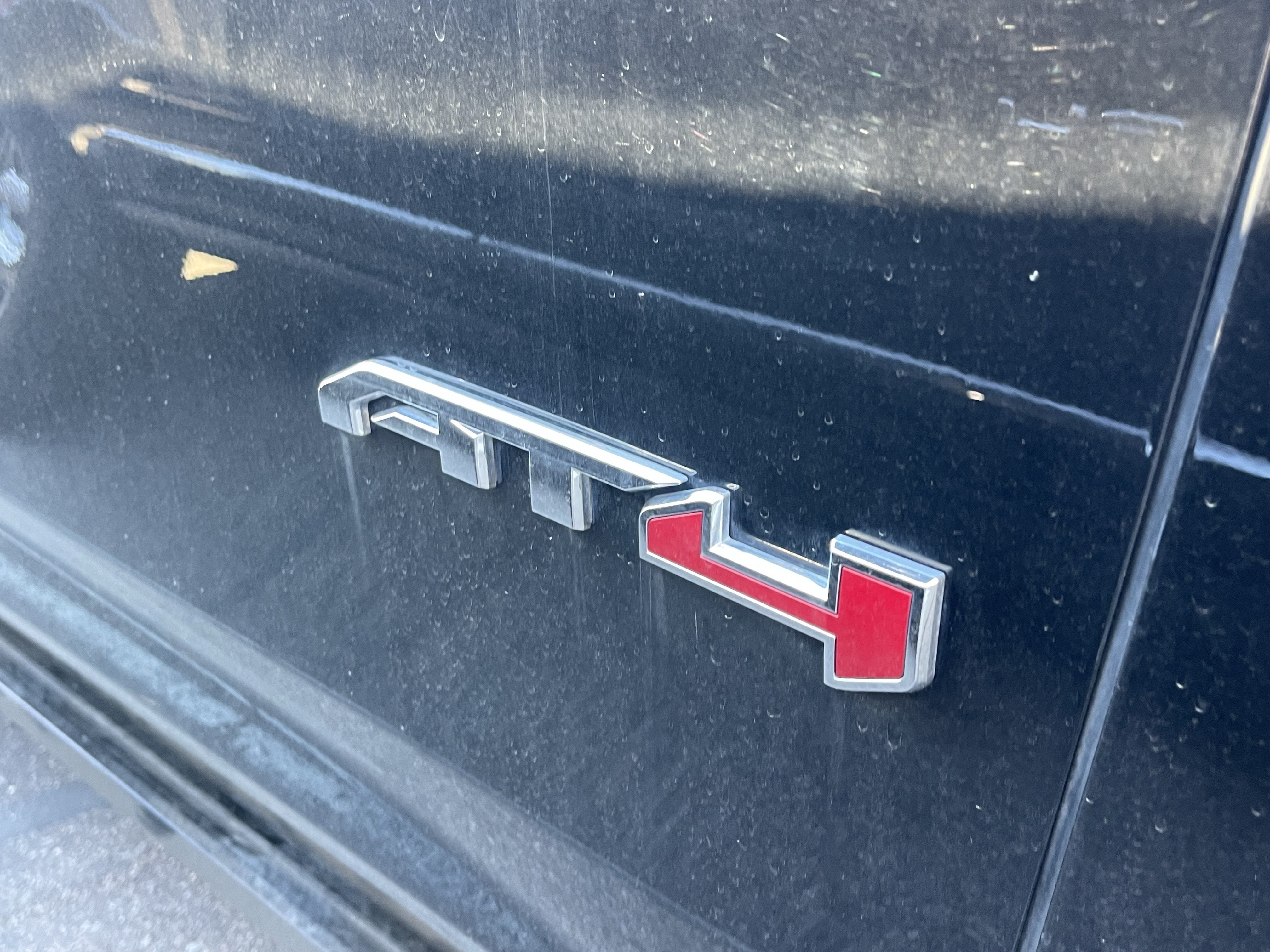 2023 GMC Yukon XL AT4