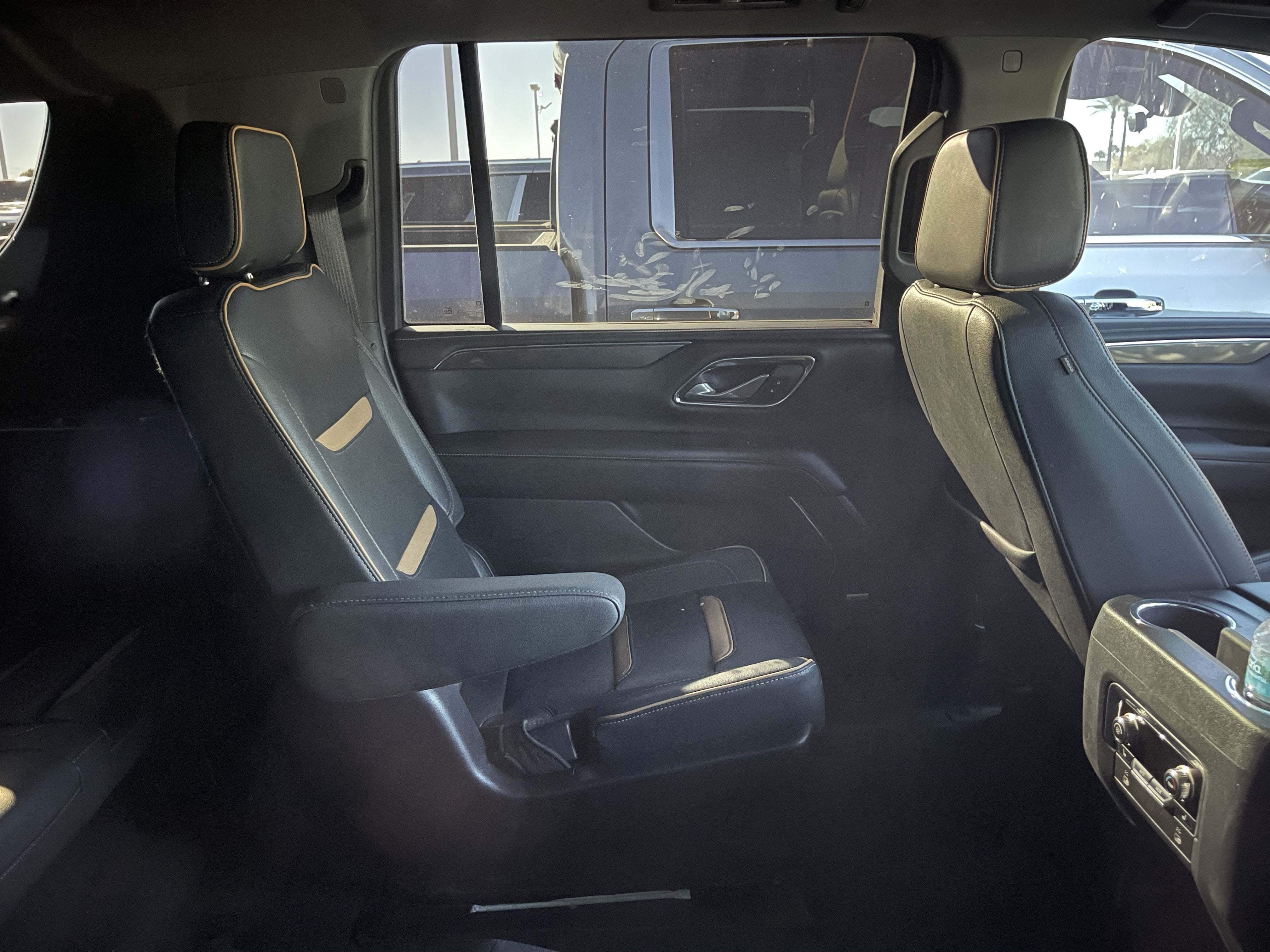 2023 GMC Yukon XL AT4