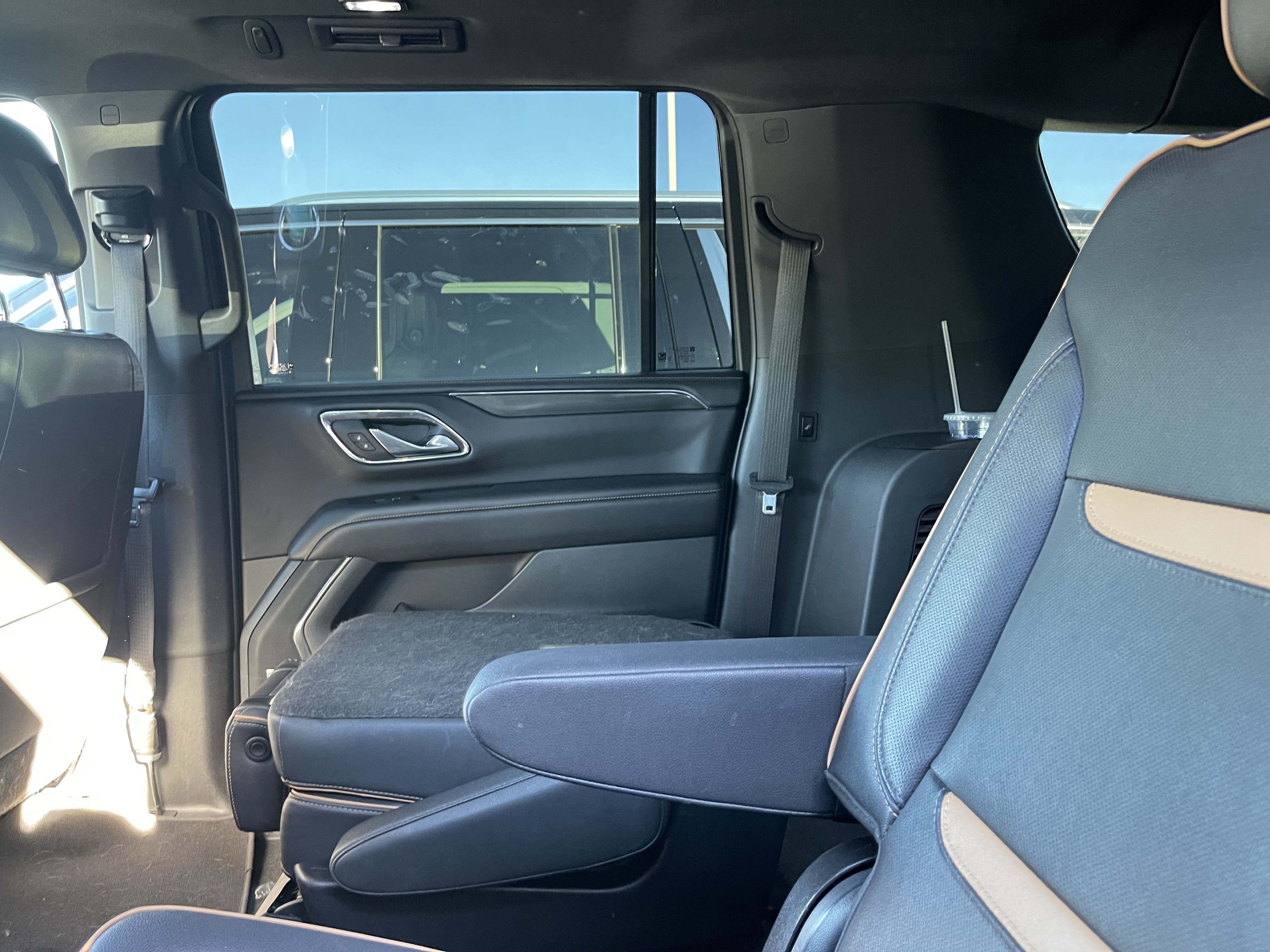 2023 GMC Yukon XL AT4