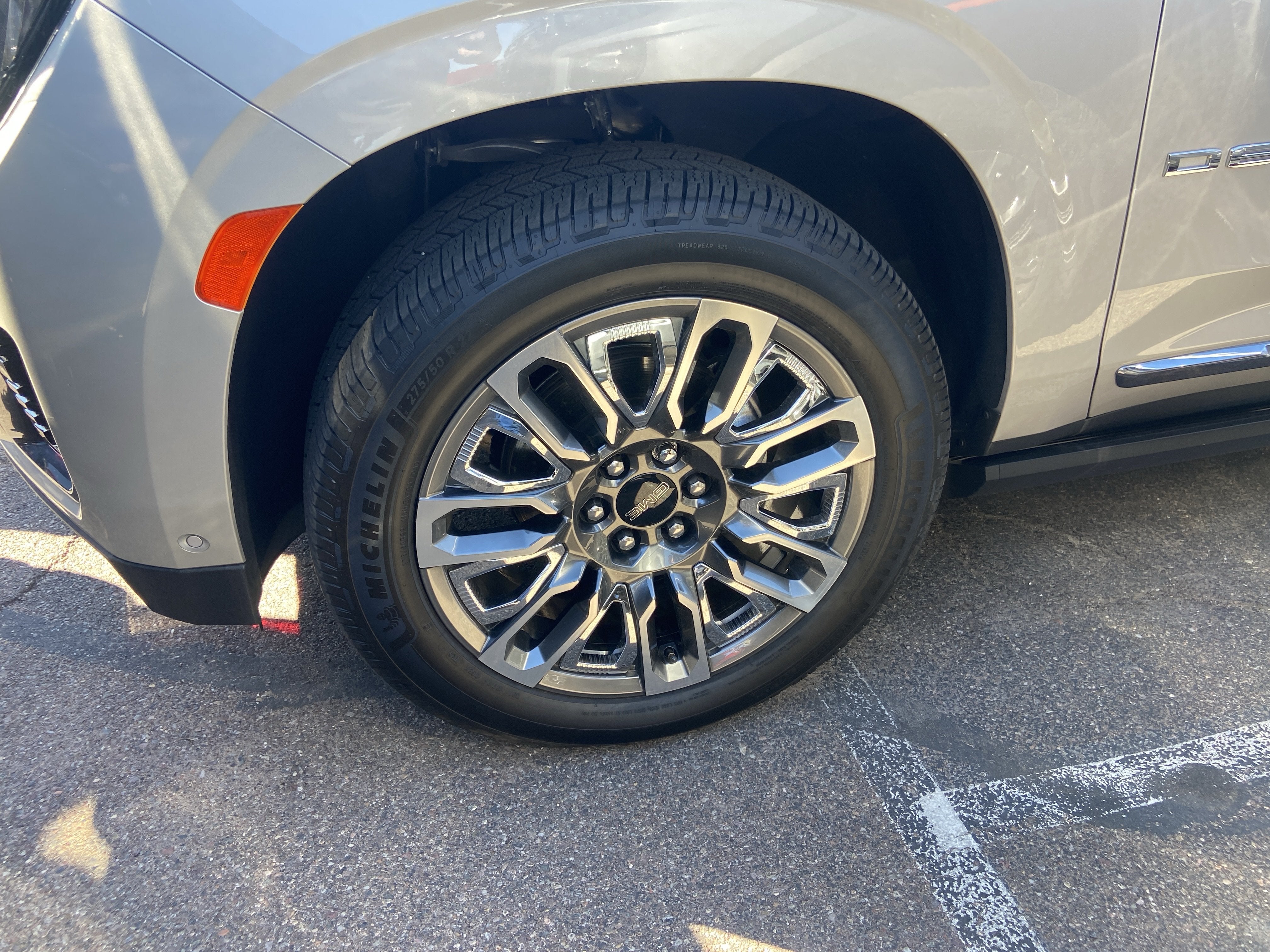 2023 GMC Yukon XL Denali Ultimate