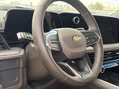 2025 Chevrolet Suburban LT