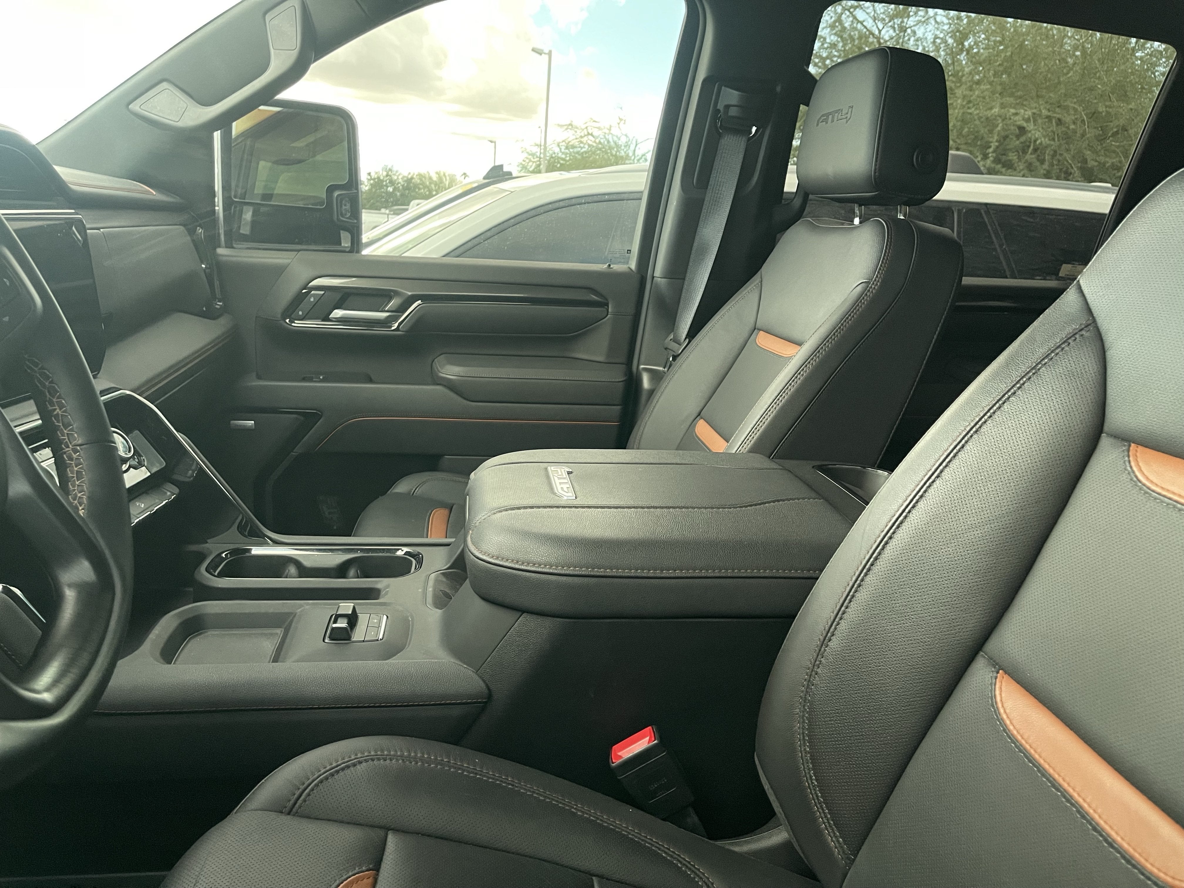 2025 GMC Sierra 2500 HD AT4