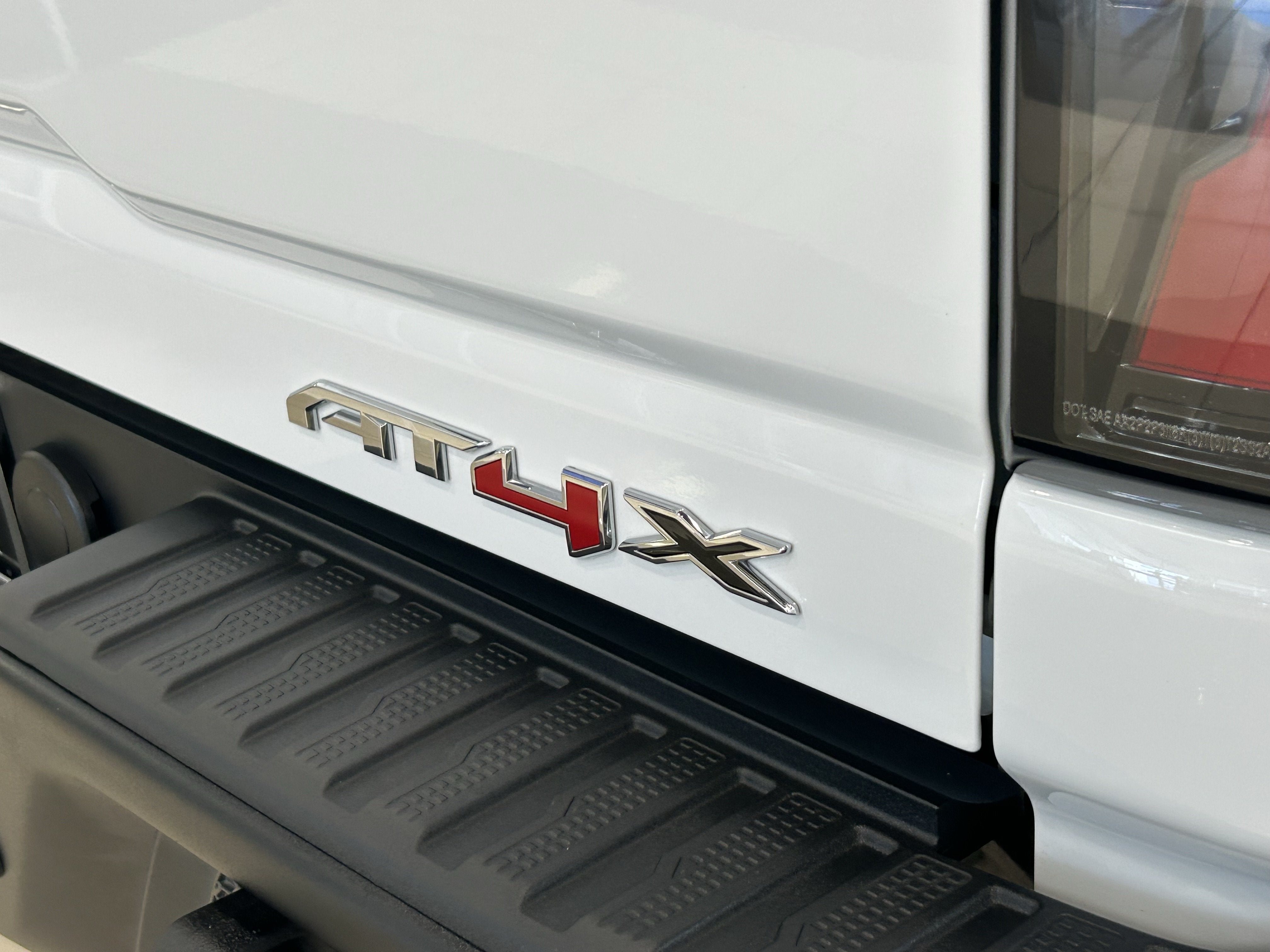 2025 GMC Sierra 2500 HD AT4X