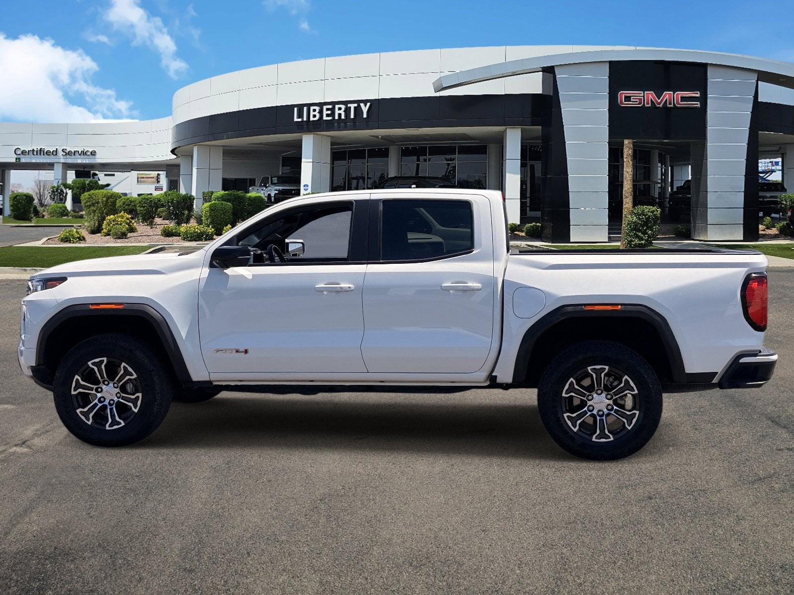 2025 GMC Canyon AT4