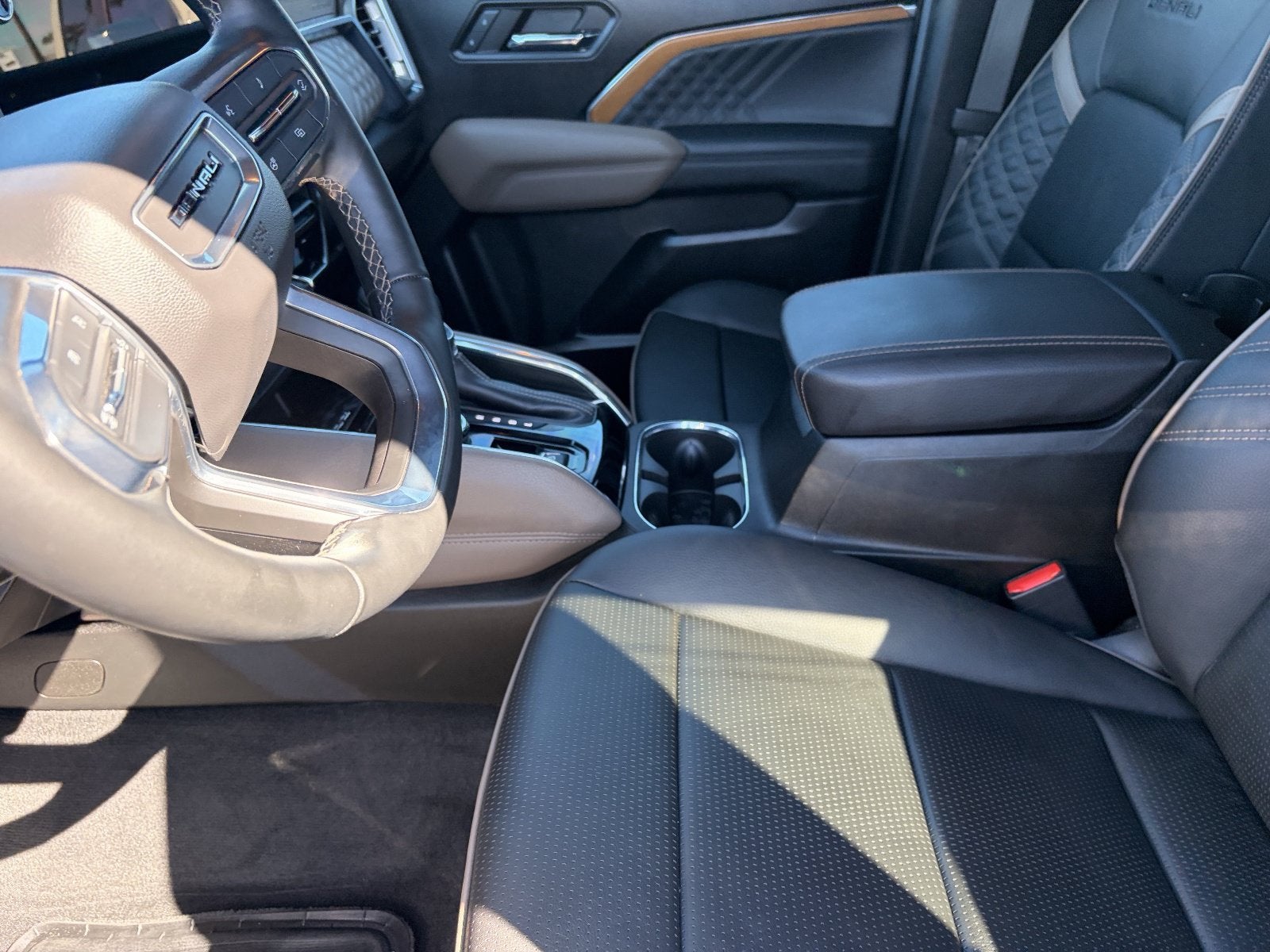 2023 GMC Canyon 4WD Denali