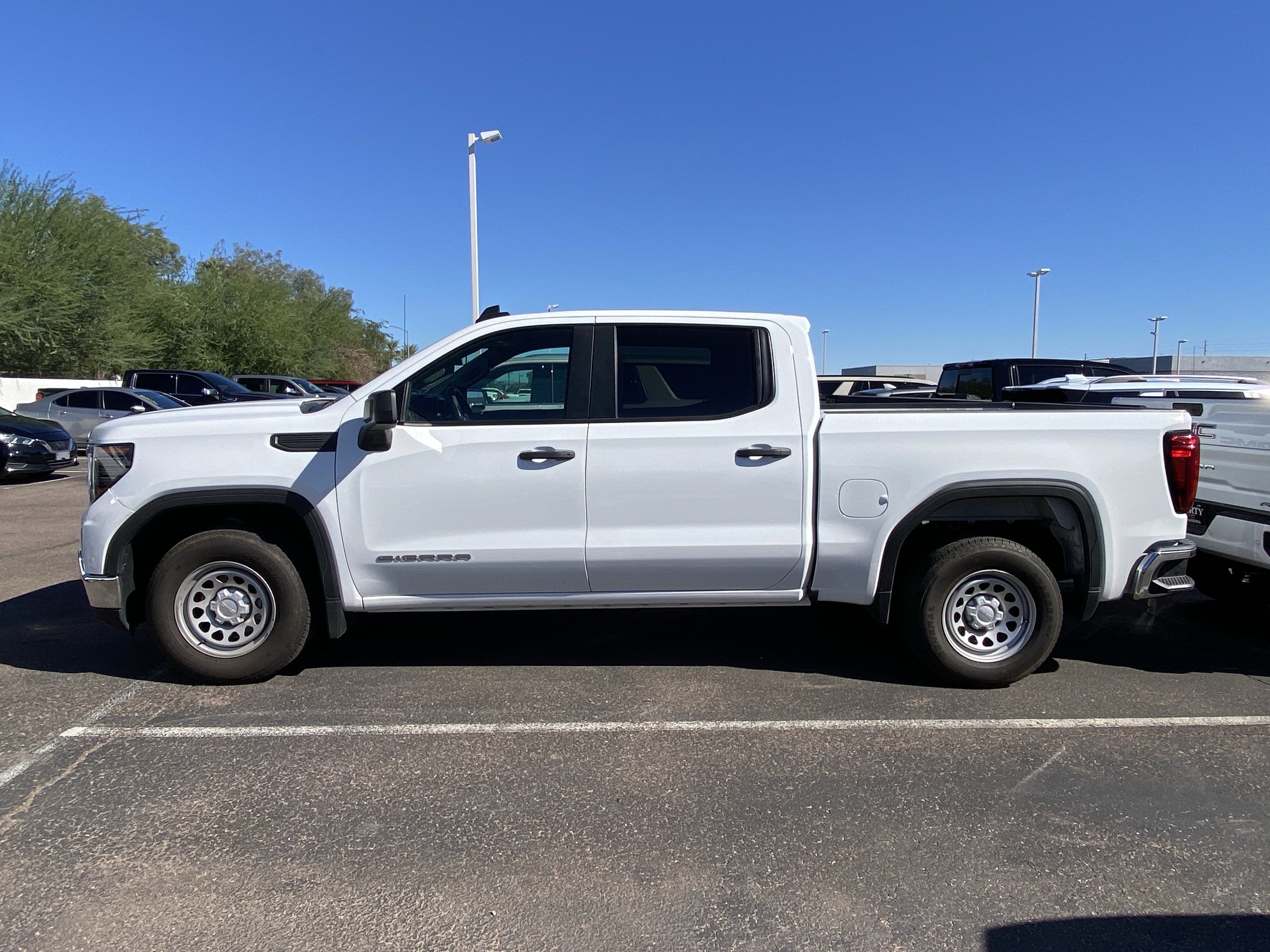2025 GMC Sierra 1500 Pro