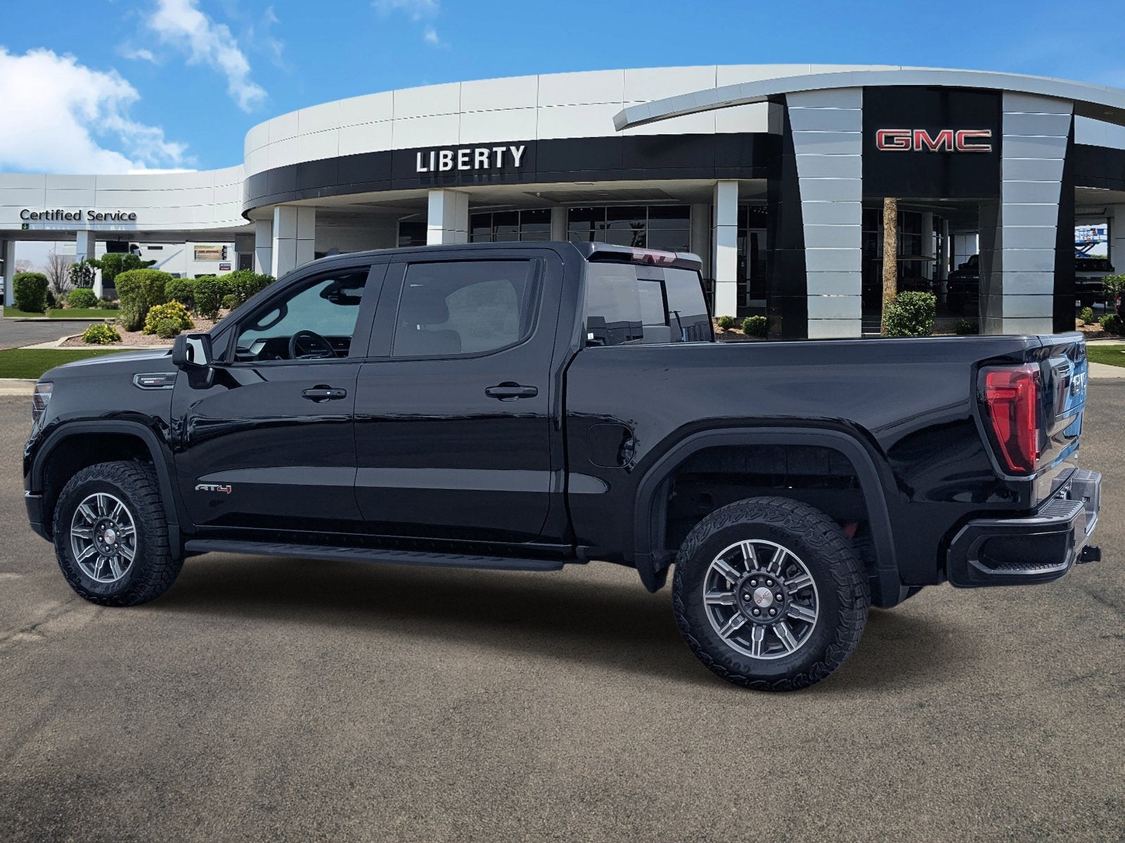 2024 GMC Sierra 1500 AT4