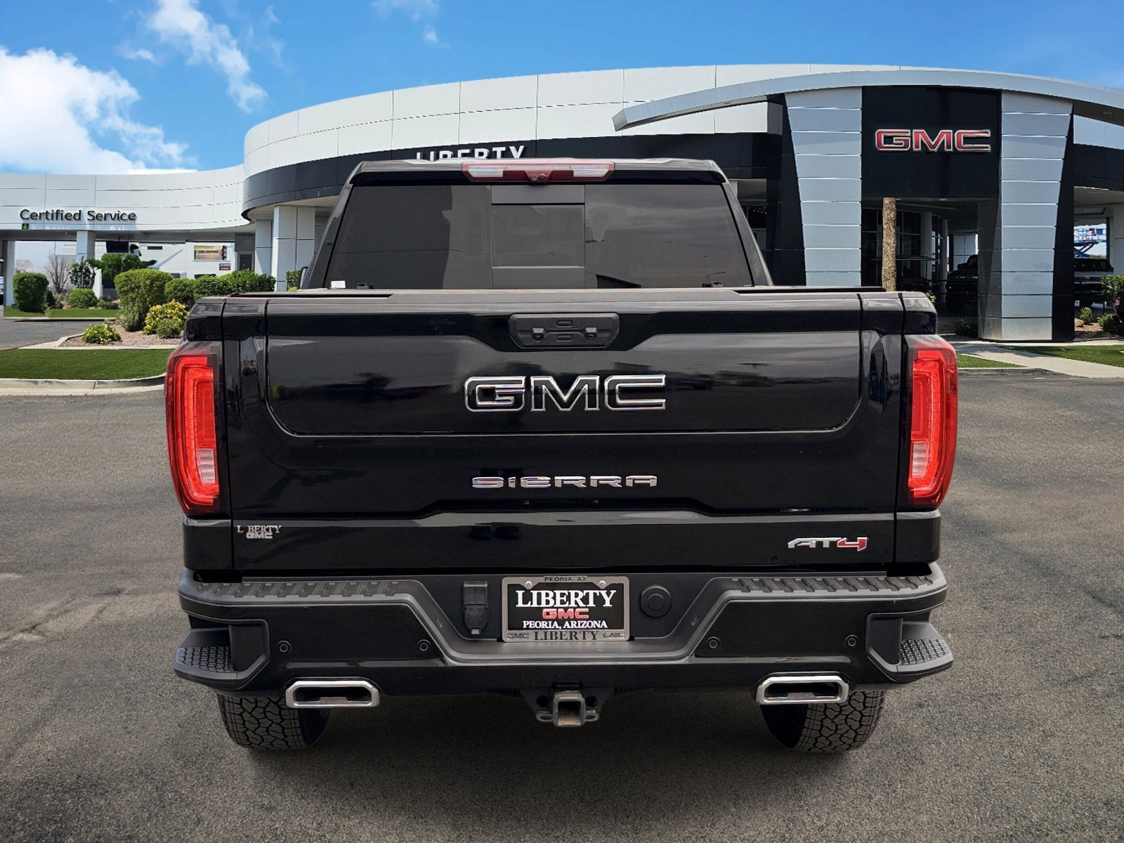 2024 GMC Sierra 1500 AT4