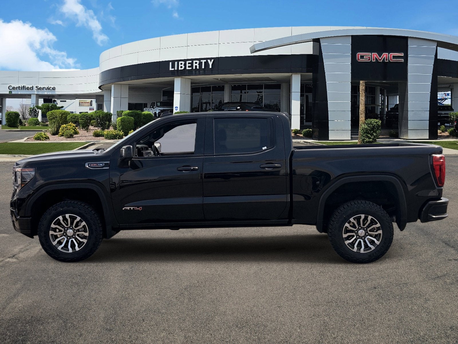 2023 GMC Sierra 1500 AT4
