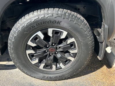 2022 Nissan Frontier Crew Cab PRO-X 4x2