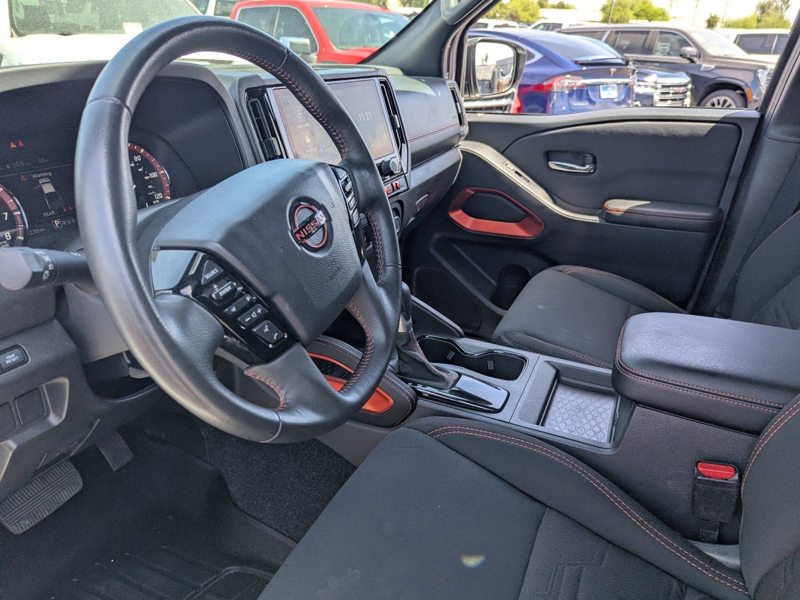 2025 Nissan Frontier Crew Cab PRO-4X 4x4