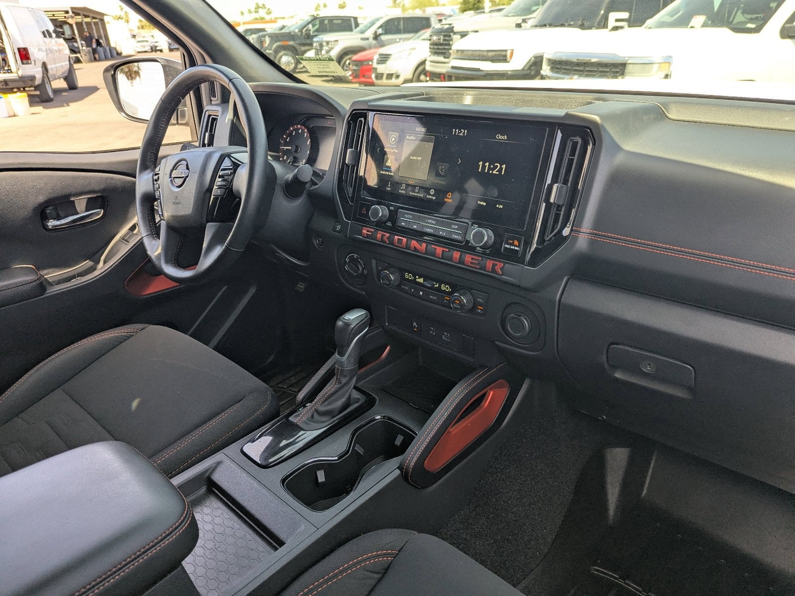 2025 Nissan Frontier Crew Cab PRO-4X 4x4