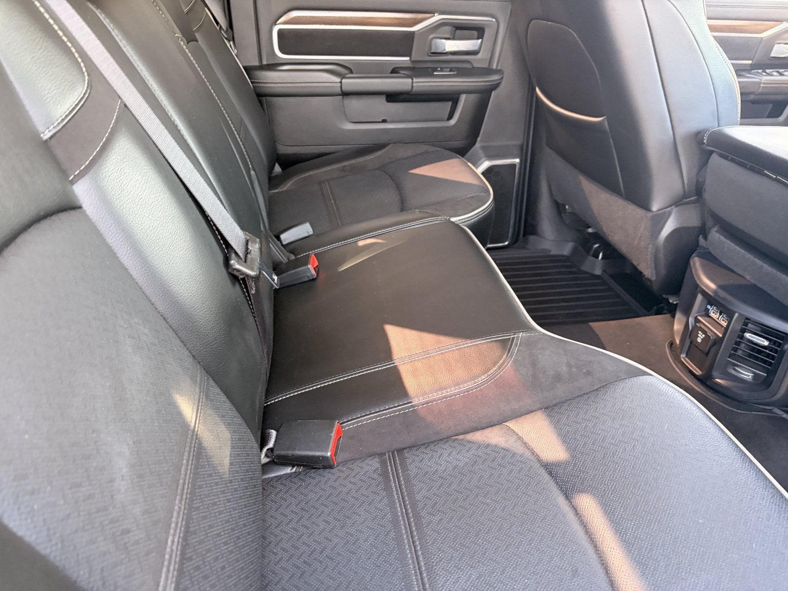 2024 RAM 2500 Laramie Crew Cab 4x4 6'4" Box