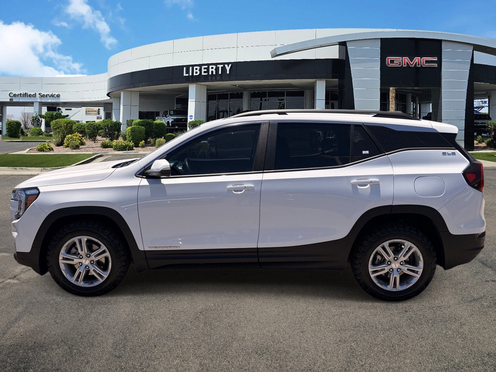 2022 GMC Terrain SLE