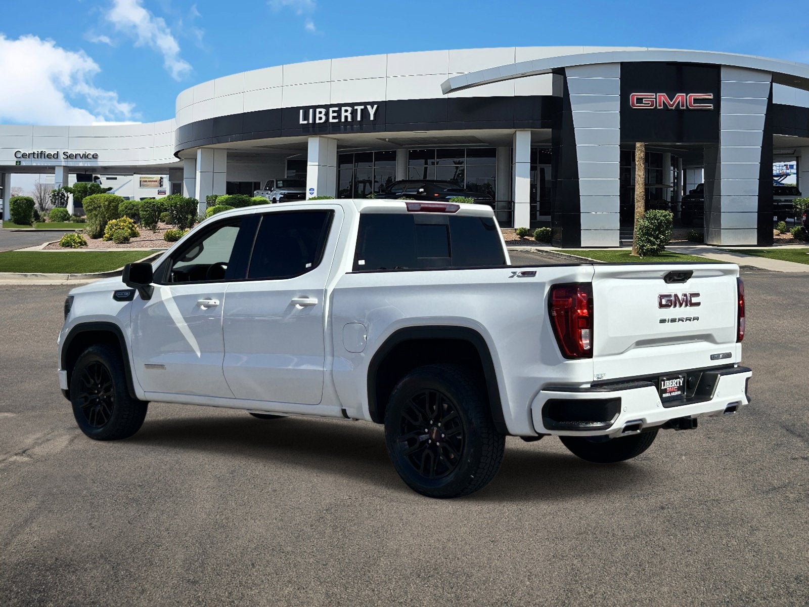 2025 GMC Sierra 1500 Elevation