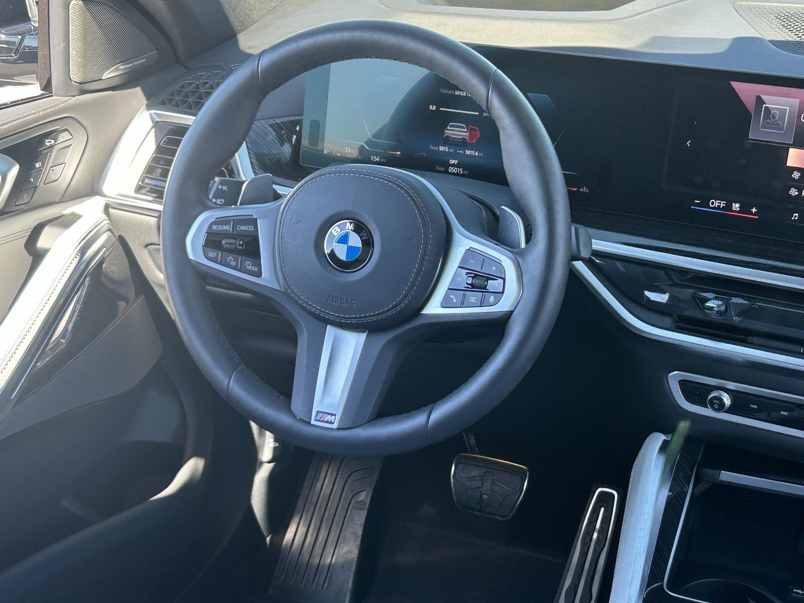 2027 BMW X6 xDrive40i