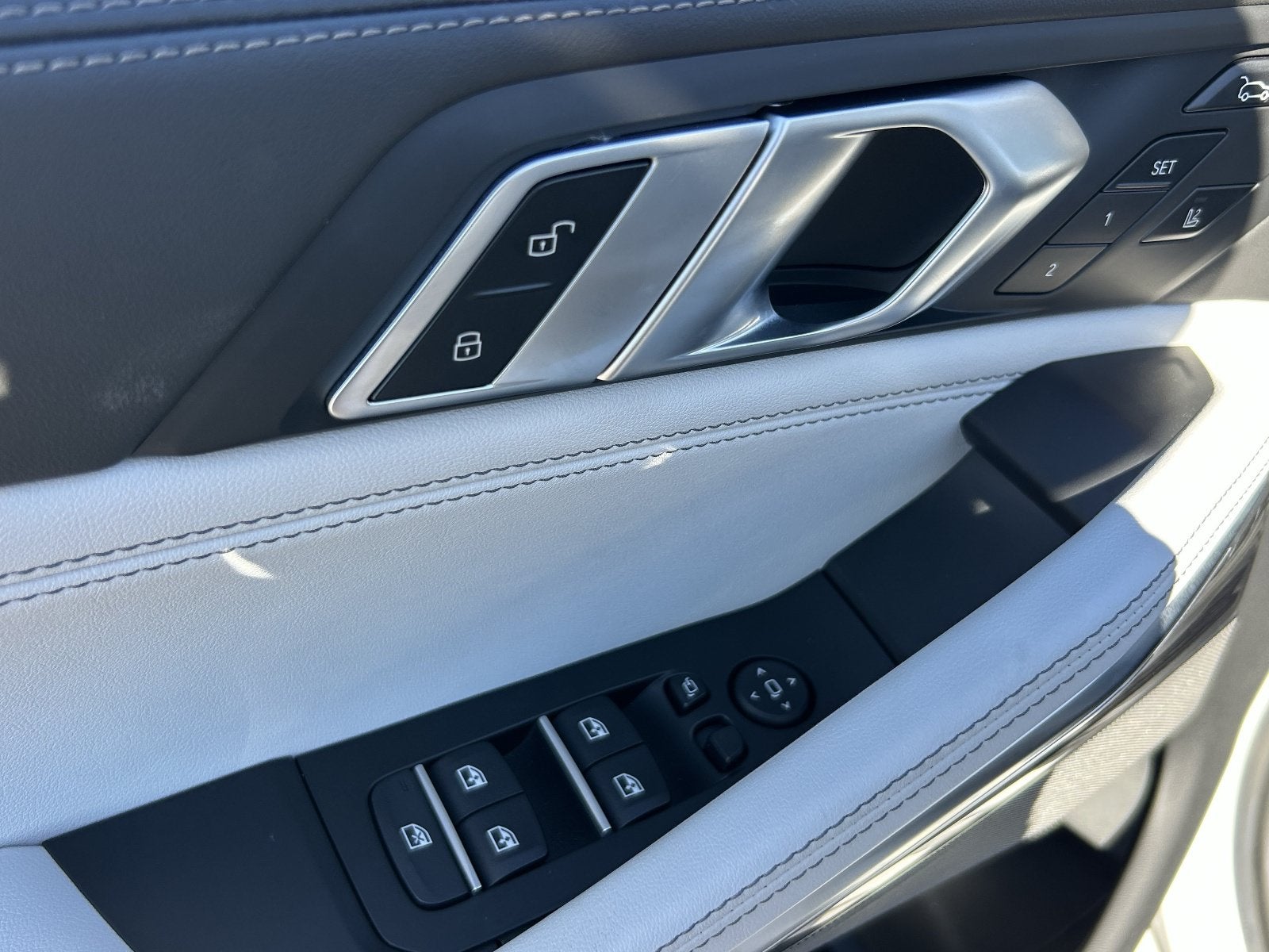 2027 BMW X6 xDrive40i