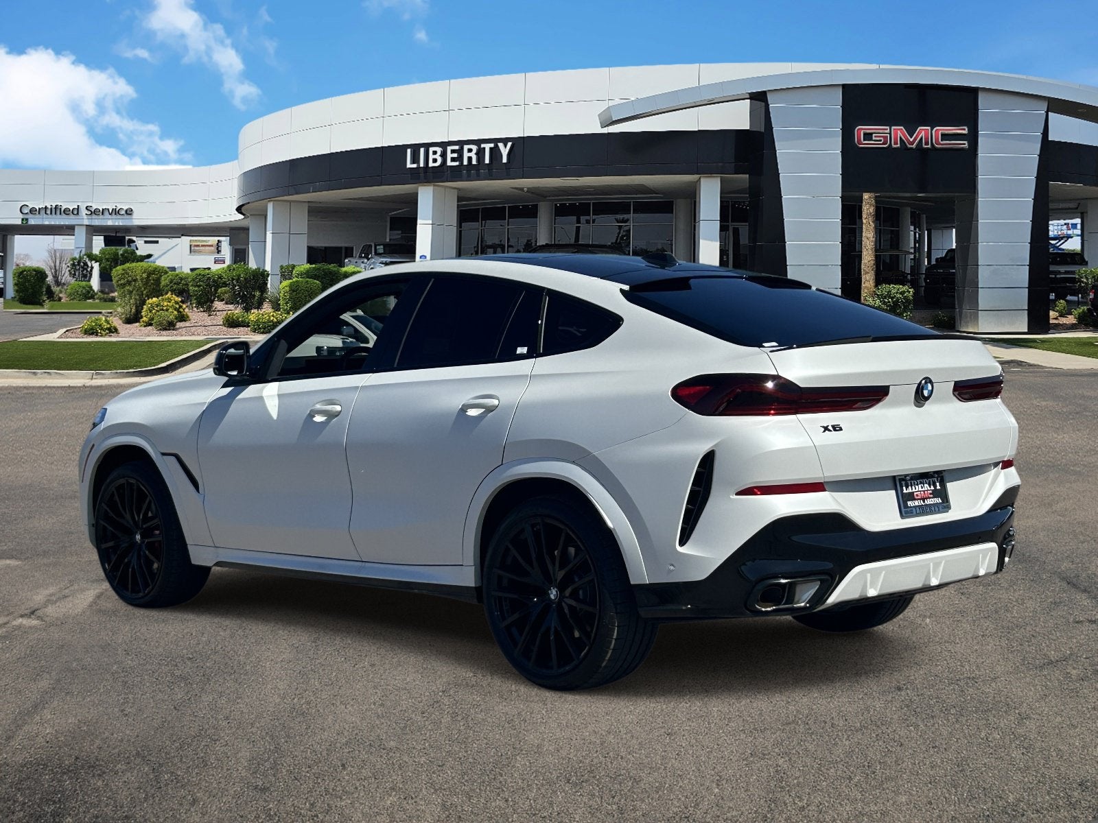 2027 BMW X6 xDrive40i