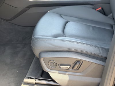 2022 Audi Q7 Premium Plus 55 TFSI quattro Tiptronic