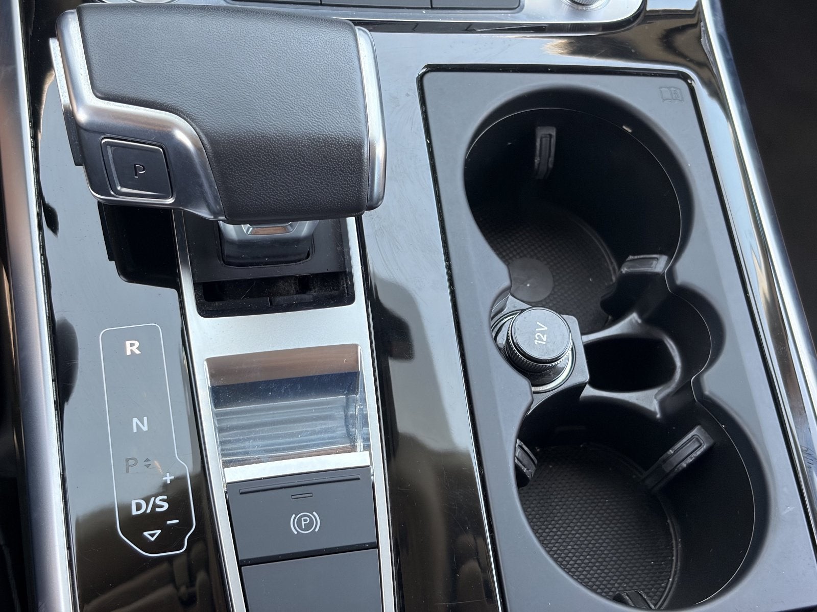 2022 Audi Q7 Premium Plus 55 TFSI quattro Tiptronic