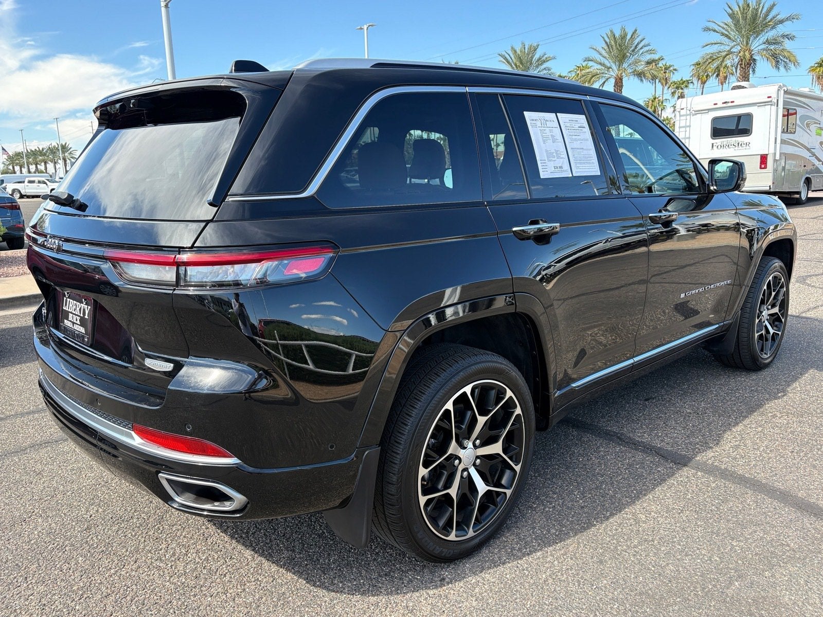 2022 Jeep Grand Cherokee Summit Reserve 4x4