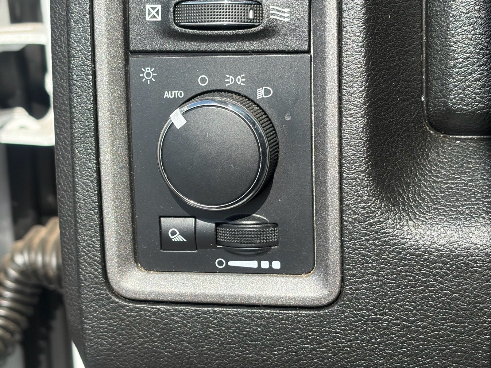 2022 RAM 1500 Classic Tradesman Quad Cab 4x2 6'4" Box