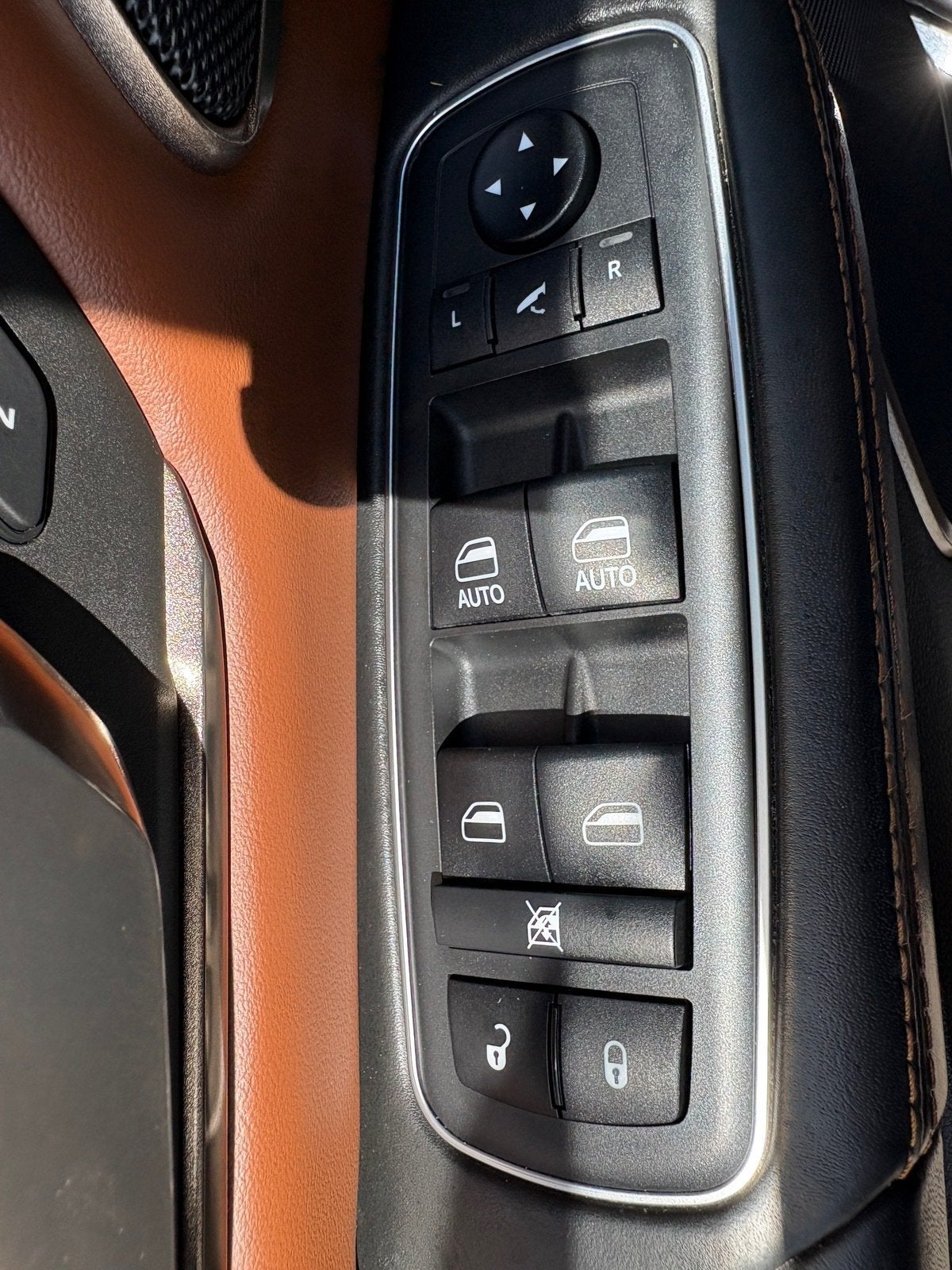 2019 RAM 1500 Longhorn Crew Cab 4x4 5'7" Box