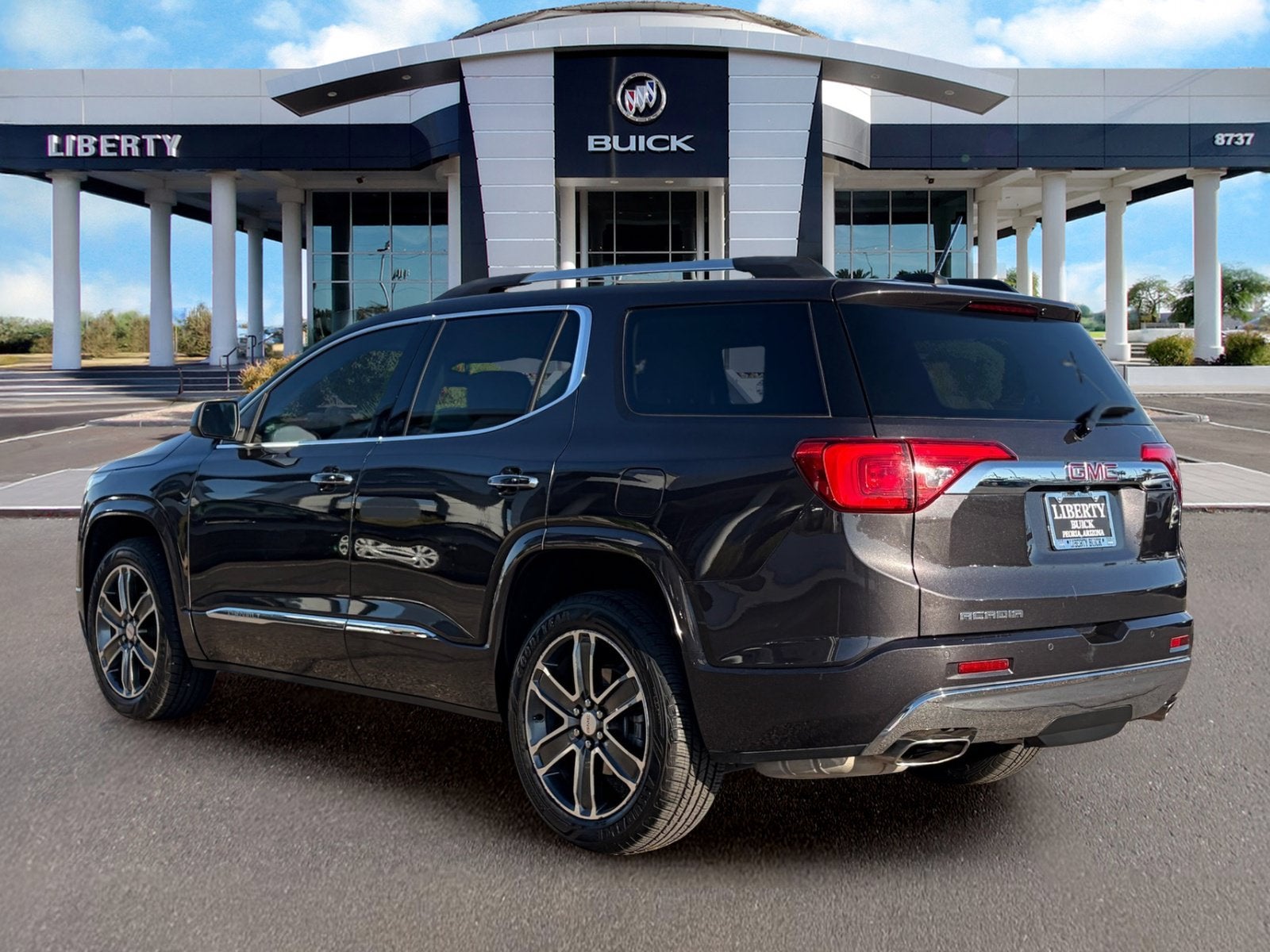 2019 GMC Acadia Denali
