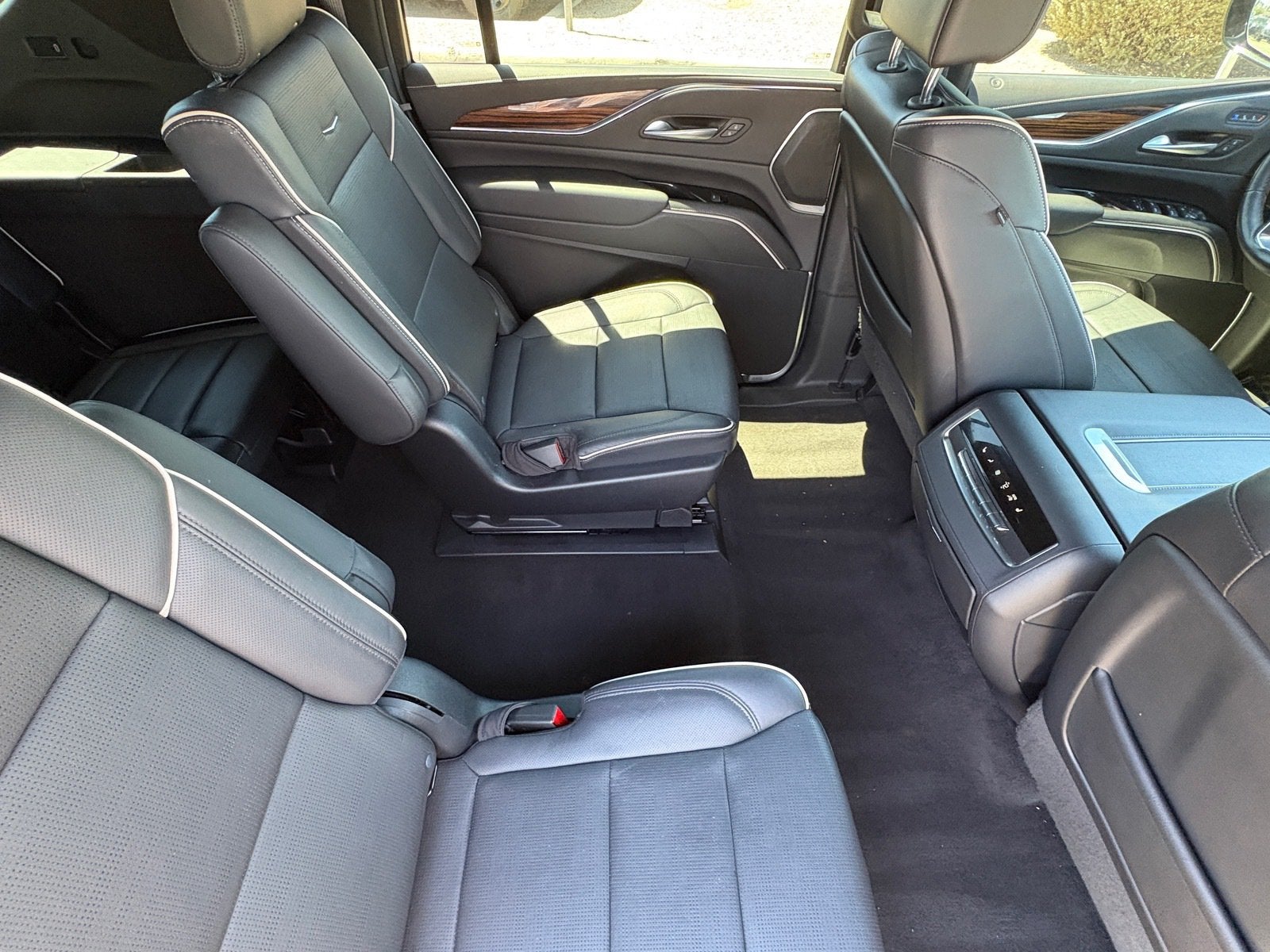 2023 Cadillac Escalade ESV Premium Luxury