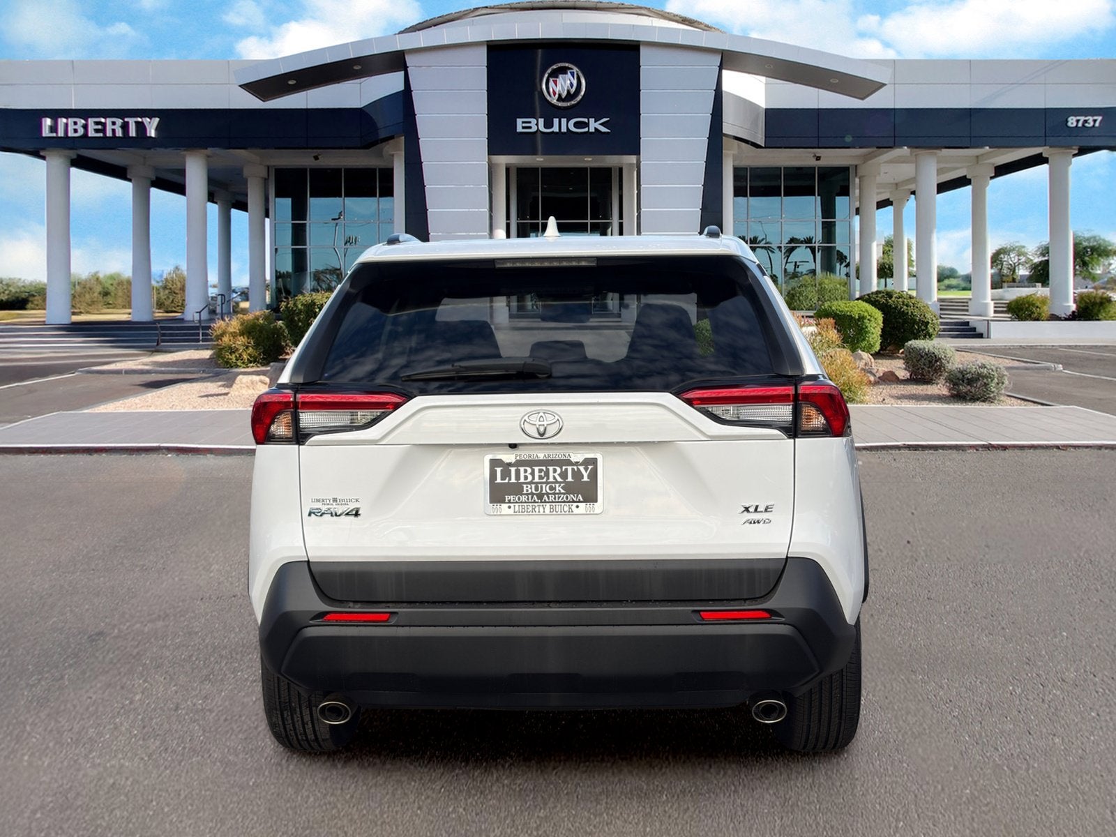 2023 Toyota RAV4 XLE