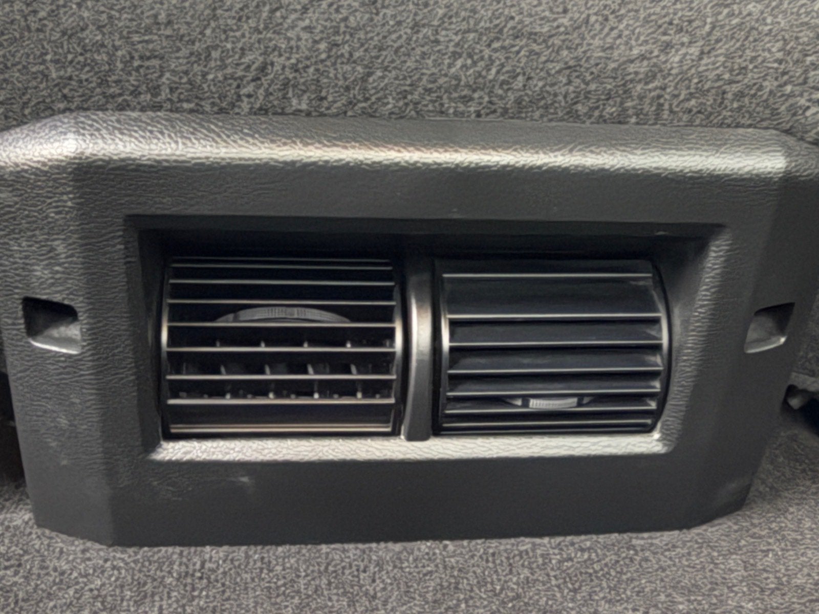 2022 RAM 1500 Classic SLT Crew Cab 4x4 5'7" Box