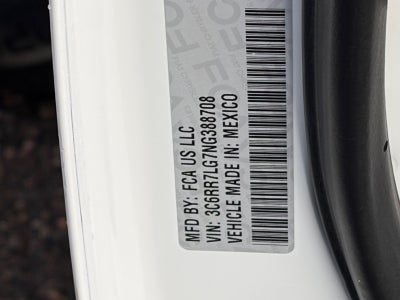2022 RAM 1500 Classic SLT Crew Cab 4x4 5'7" Box