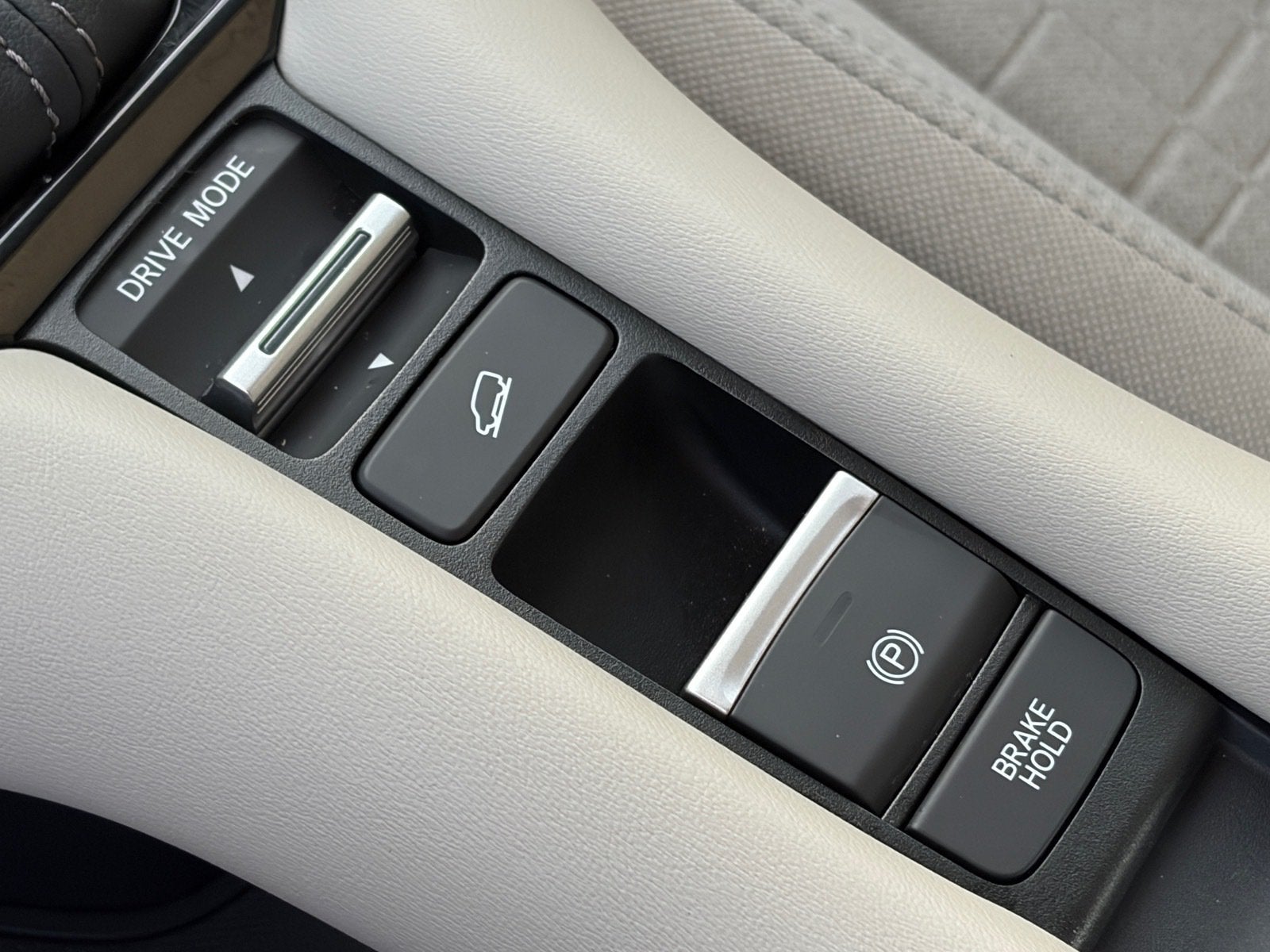 2024 Honda HR-V AWD LX