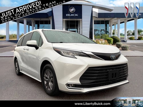 2023 Toyota Sienna XLE