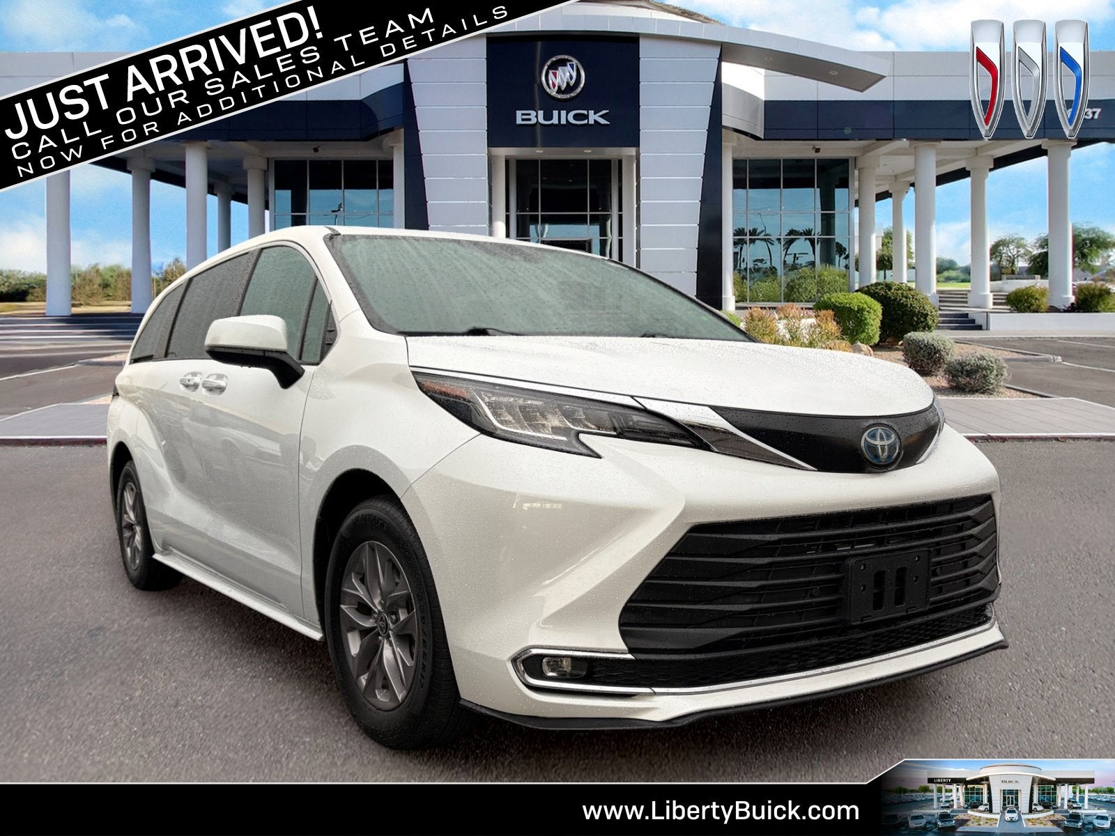2023 Toyota Sienna XLE